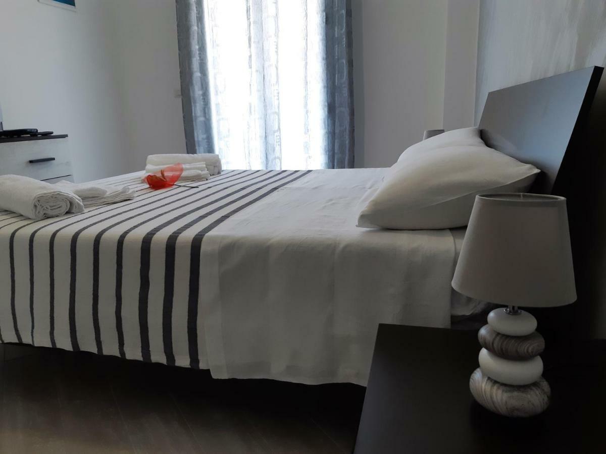 Home33 Avola Luaran gambar