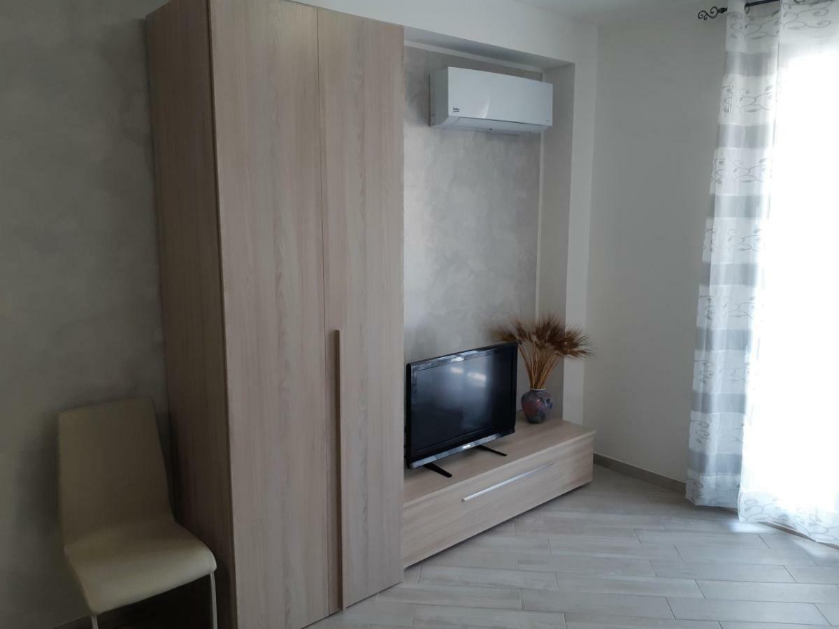 Home33 Avola Luaran gambar