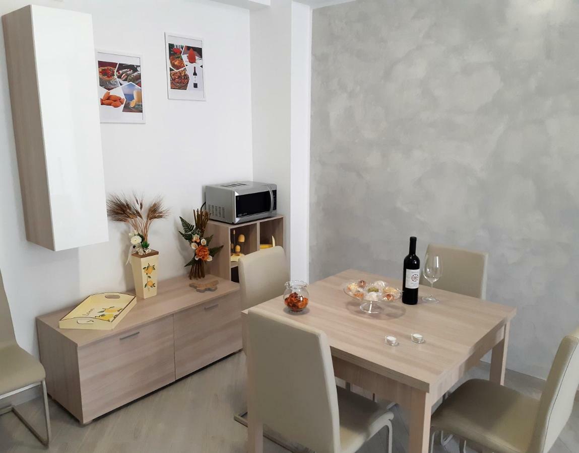 Home33 Avola Luaran gambar