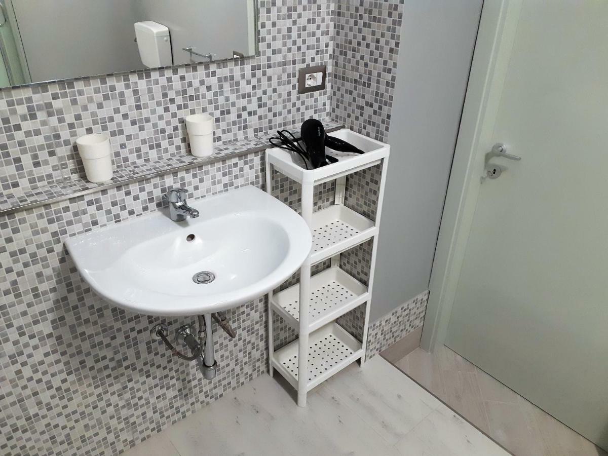 Home33 Avola Luaran gambar